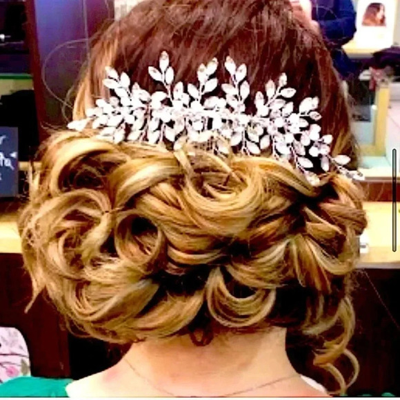 Accessories - Luxury Bridal Crystal Hair Piece Comb